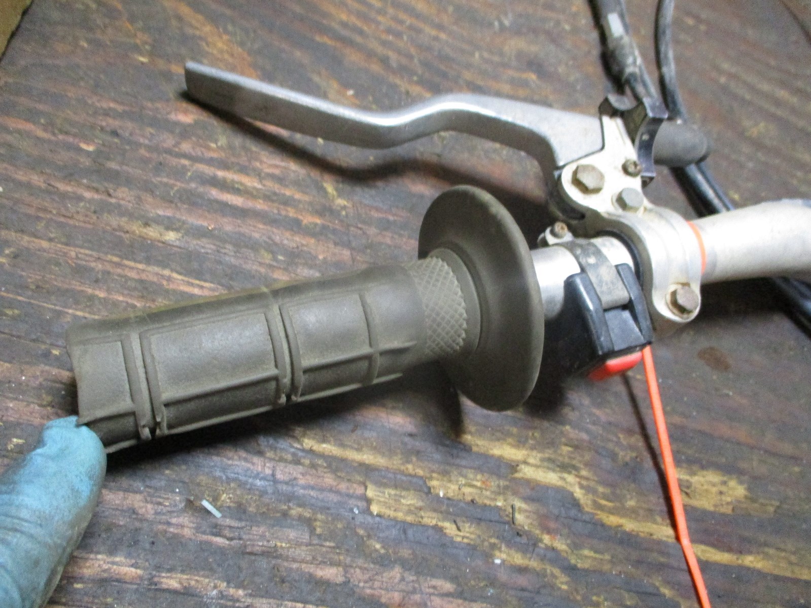 2000 SUZUKI DRZ 400 DRZ400 400E HANDLEBAR W/RISERS CLUTCH CABLE