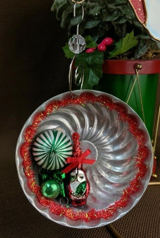 Vintage hot sale tart tins