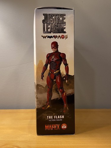 Original MEDICOM Justice League: The Flash MAFEX Action Figure - Picture 2 of 5