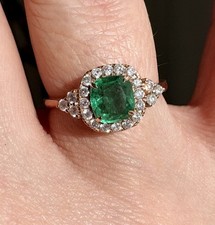 18K Gold 0.77ct Natural Zambia Emerald 0.29ct Diamond Halo Ring IGI Cert 1.06tcw