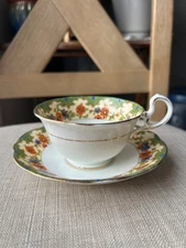 Aynsley Tea Cup and saucer set Bone China - England