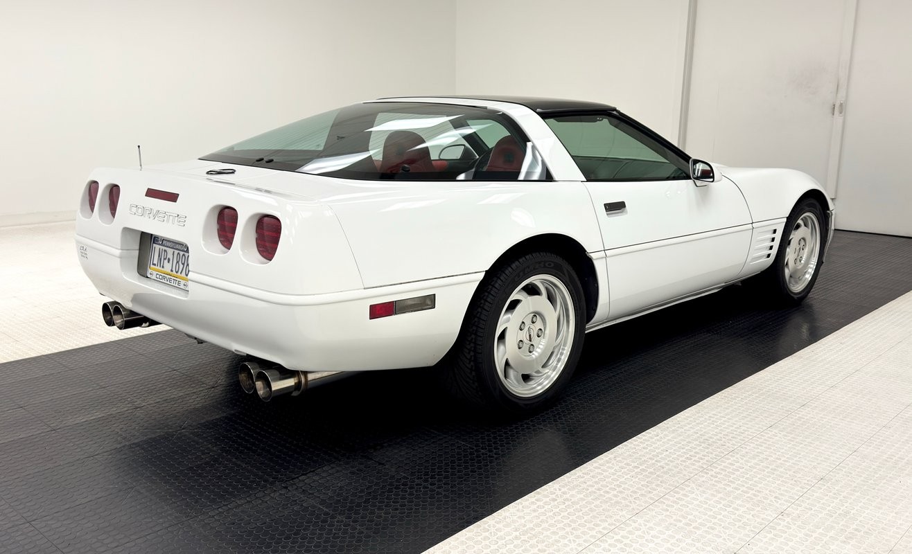1994 Arctic White Chevrolet Corvette   | C4 Corvette Photo 5