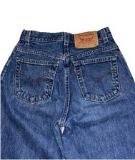 Vtg Levi  s 550 Vintage Women  s Jeans Size 4 M Relaxed Fit Tapered Leg Blue Denim