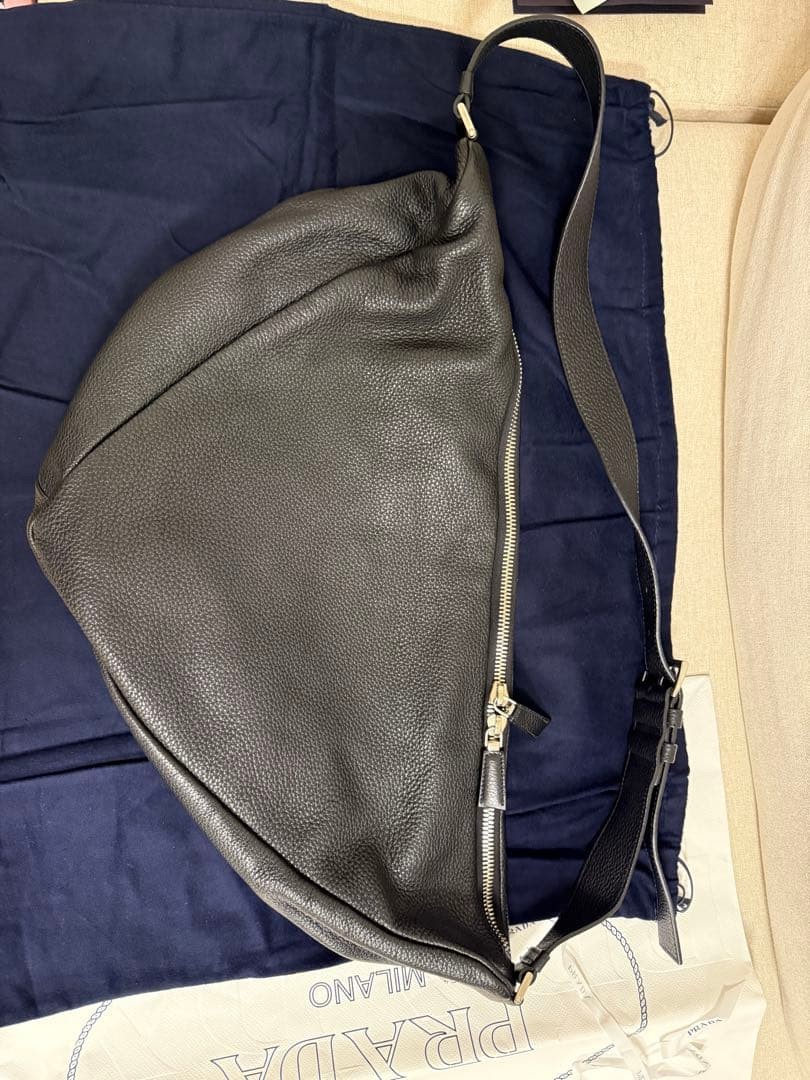 [Excellent Condition] PRADA Triangle Leather Shoulder Bag, Black 2VY007 DDP Used image 6