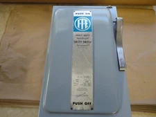 ITE  #F353 100 amp 600 volt 3 phase 3 wire Heavy Duty Safety Switch