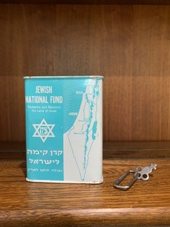 Vintage Jewish National Fund JNF tin Israel tzedakah box with key