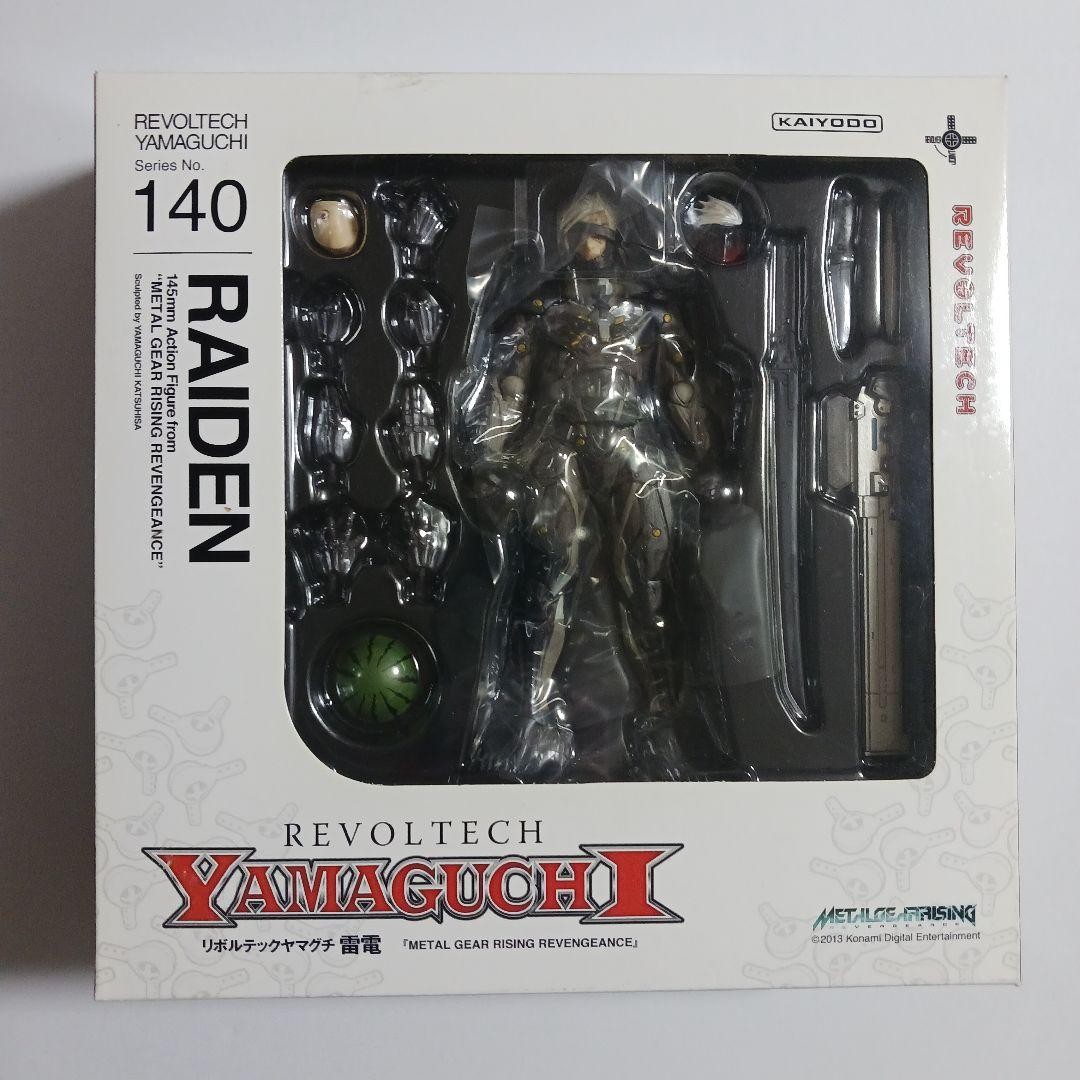 Kaiyodo Revoltech Yamaguchi Metal Gear Rising Revengence Raiden