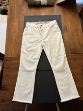 Johnny Was Cropped Baby Boot Mid Rise White Jeans Butterfly Embroidered 31 Waist