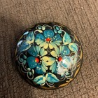 Black Lacquer Breast Pin Brooch Granny Core Flowers Ukraine signed 2” Jewelry — photo 8