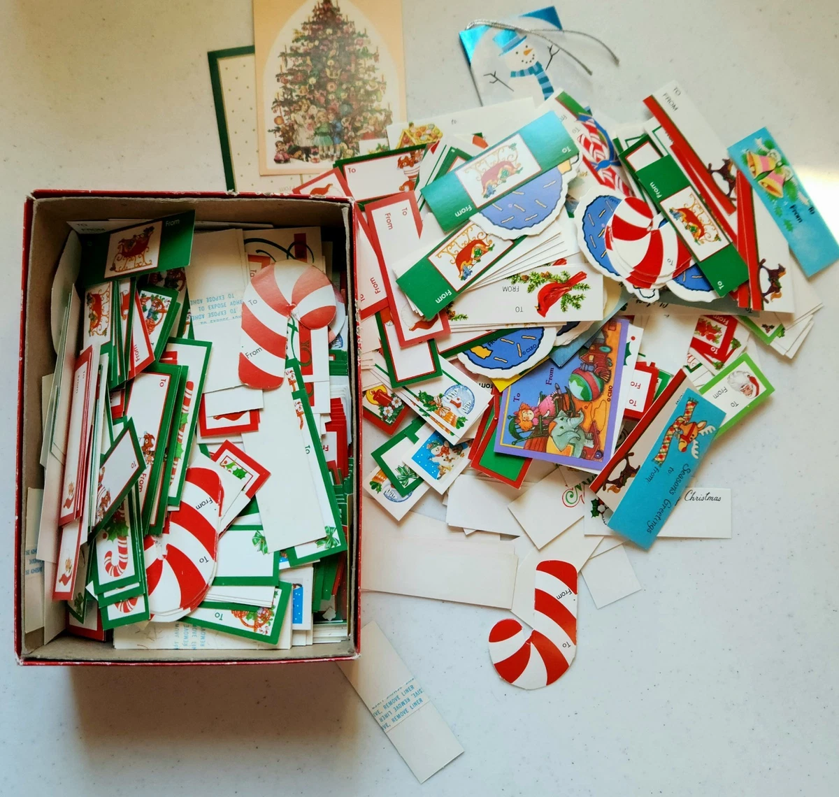 Étiquettes Cadeaux Vintage Noël Eureka - Lot De 18 Autocollantes, Papier Rétro, Neuf