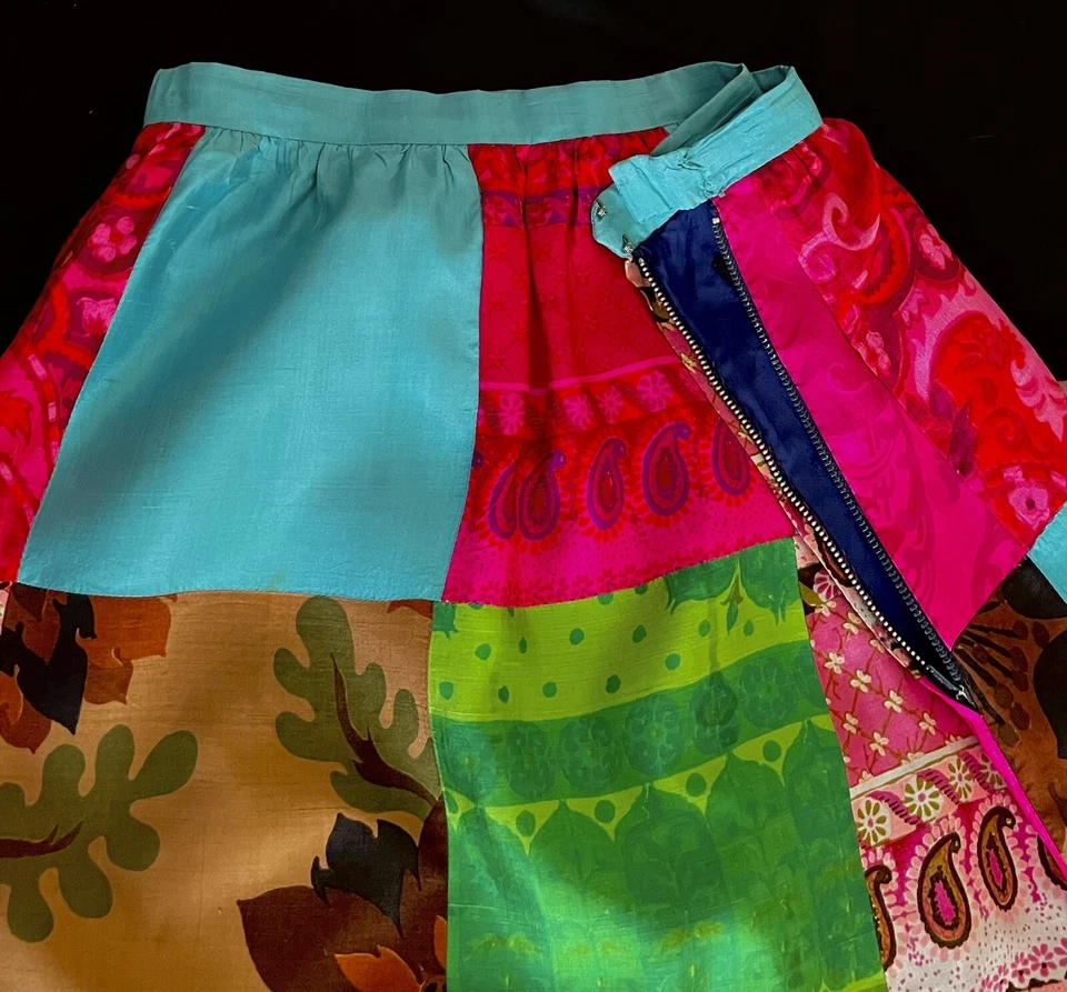 Falda de diseñador vintage con retazos de seda tailandesa I MAGNIN años 60 70 GABRIELLE FOUELL S M Foto 4 de 4