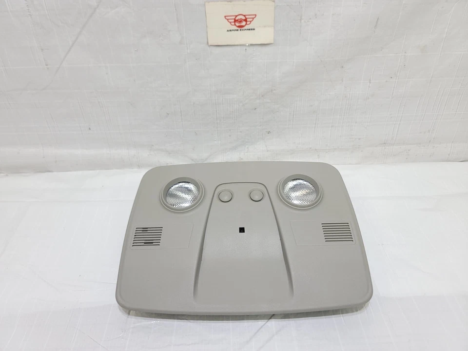 2009-2012 Chevrolet Traverse Overhead Console Dome Light Lamp OEM 199052431 - Image 3 of 4