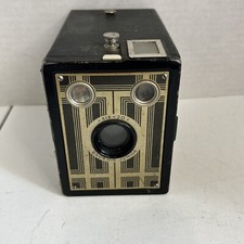 VINTAGE Kodak Brownie Junior Six-20 Box Camera NICE CLEAN