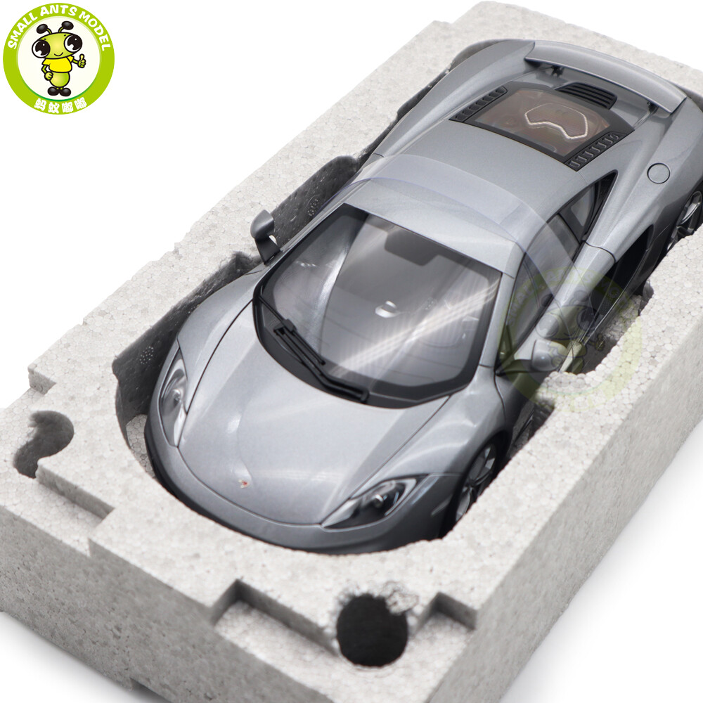 オートアート 1/18 マクラーレン 12C(シルバー) Amazon | AUTOart 1/18 マクラーレン MP4-12C (シルバー) 完成品