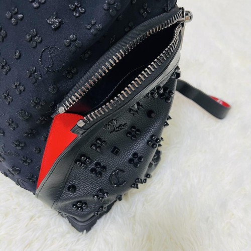 Christian Louboutin EXPLORAFUNK zaino borsa con borchie in feltro nero rosso - Foto 11 di 15
