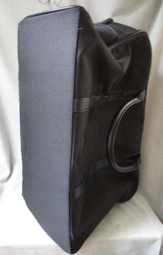 Hugo Boss Men's Weekend Hold All Sports Gym Travel Bag Black Duffle - Picture 5 of 6