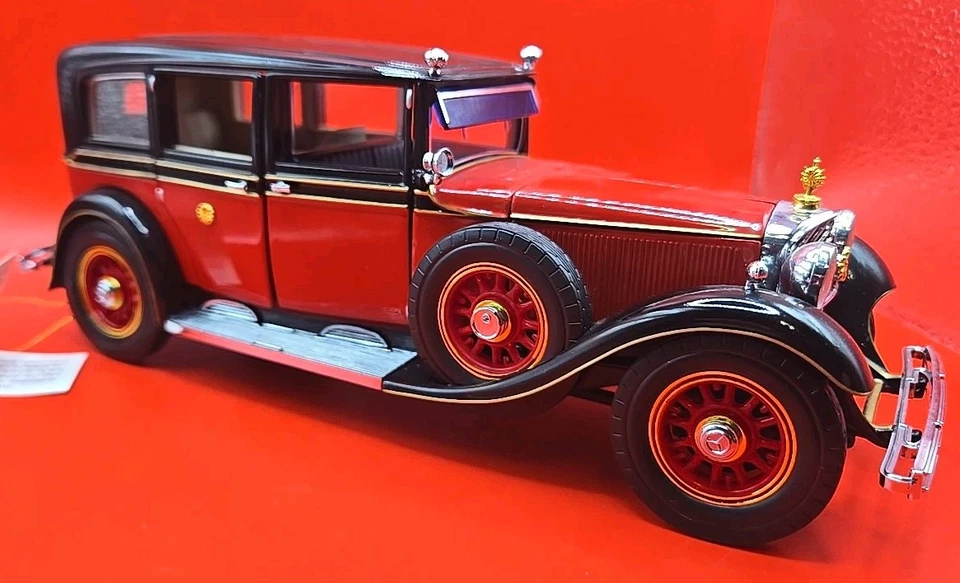 Franklin Mint 1935 Mercedes Benz 770K Grosser Emperor's Limusina 1/24 Diecast Nuevo Foto 3 de 4