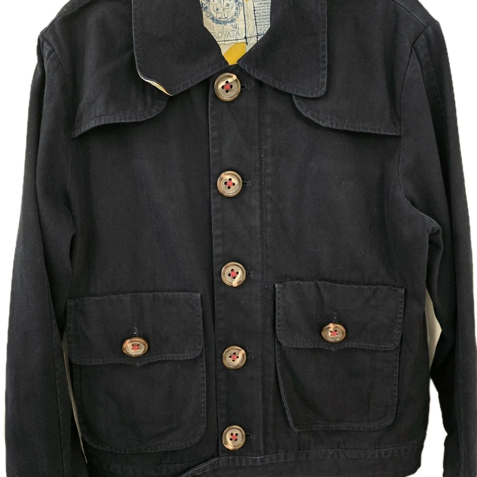 Толстая мужская куртка Trovata небольшая темно-синяя на молнии с нашивками на пуговицах карманами контрастная подкладка - Изображение 2 из 4