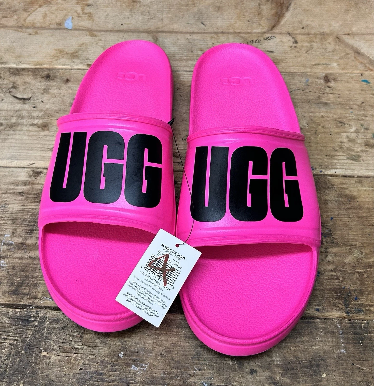 Scivoli Ugg uomo con logo Wilcox SN 1108042 ROSA taglia 12