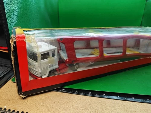 Vintage Corgi Car Transporter - No. 1170 - New Model (562)