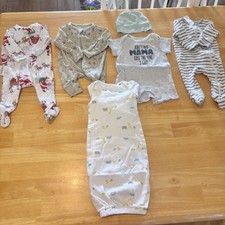 6 Piece Unisex Newborn 0-3 M Clothes Lot