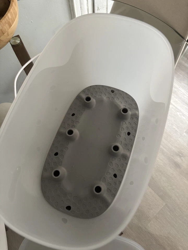 Esterilizador y secador de biberón eléctrico de vapor Philips Avent Premium Foto 2 de 4