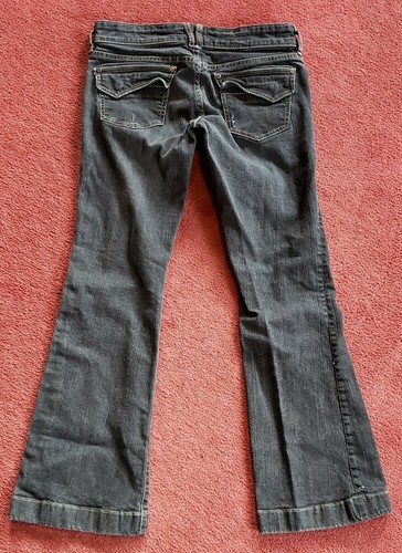old navy size 6 jeans in inches