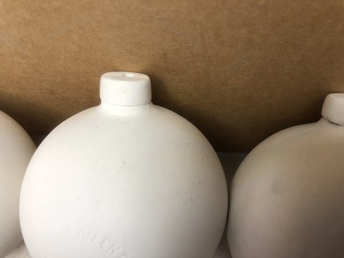 4 Vintage Duncan Enterprises Ceramic Christmas Ornaments 1976 Unpainted New - Picture 9 of 9