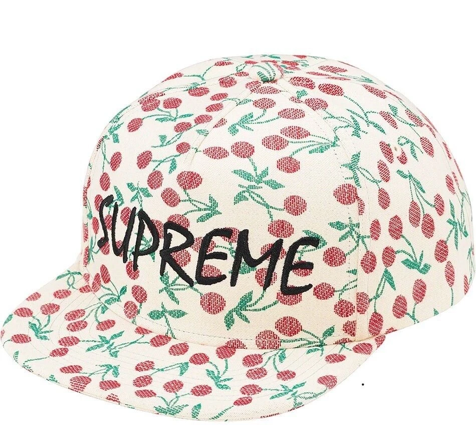 Chapeau 5 panneaux brodé cerises Supreme SS23   Neuf