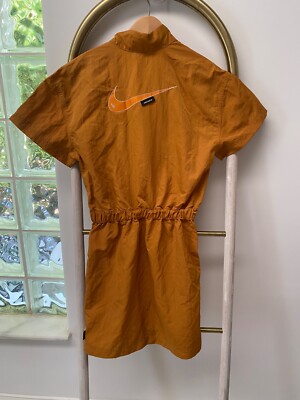 NIKE☆W NSW SWOOSH DRESS Nike Swoosh Women's Sportswear Woven Dress 1/4 Zip Desert