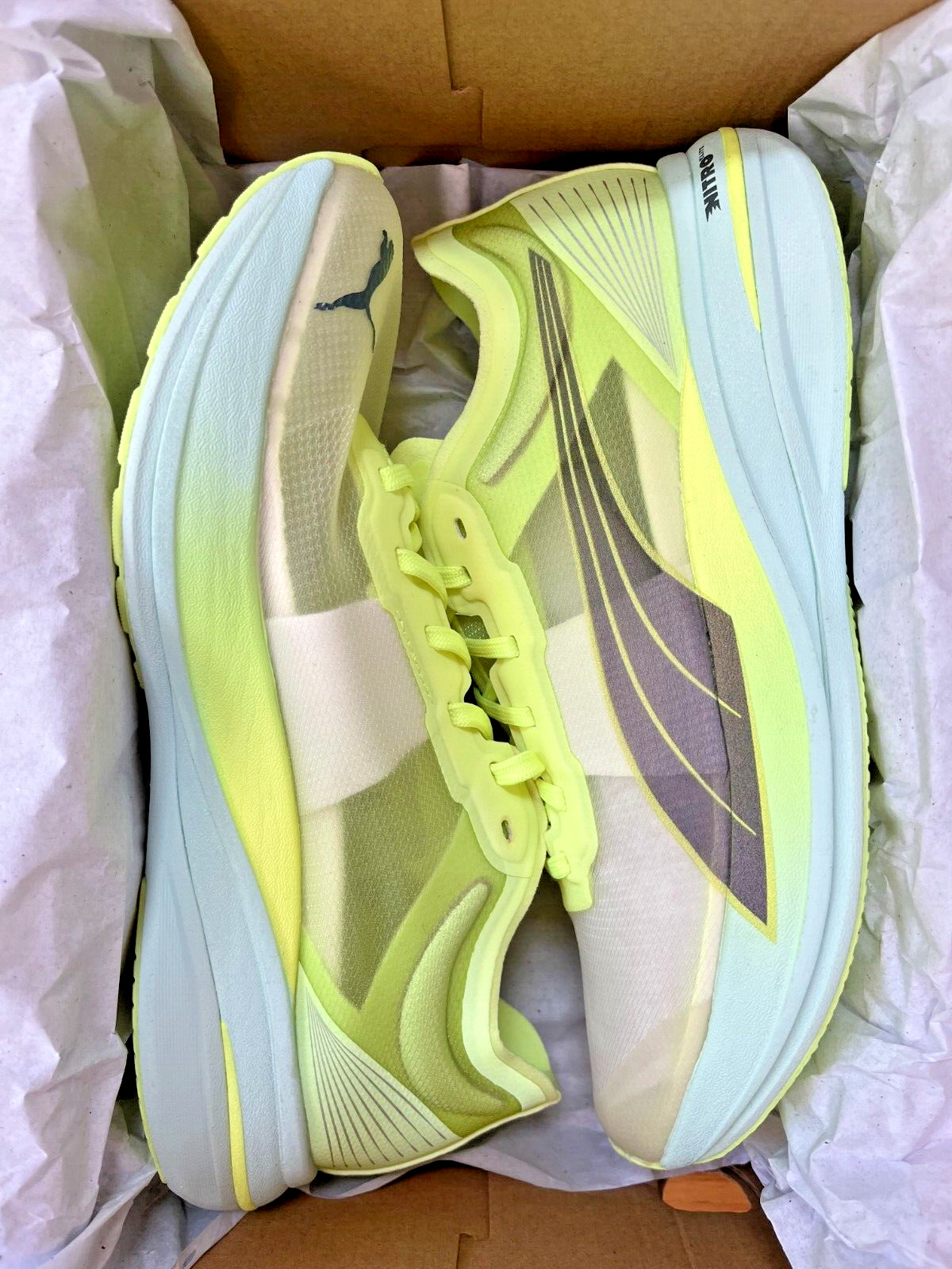 Puma Deviate Nitro Elite Racer Running Shoes, Yellow, NEW, Women's size 8.5