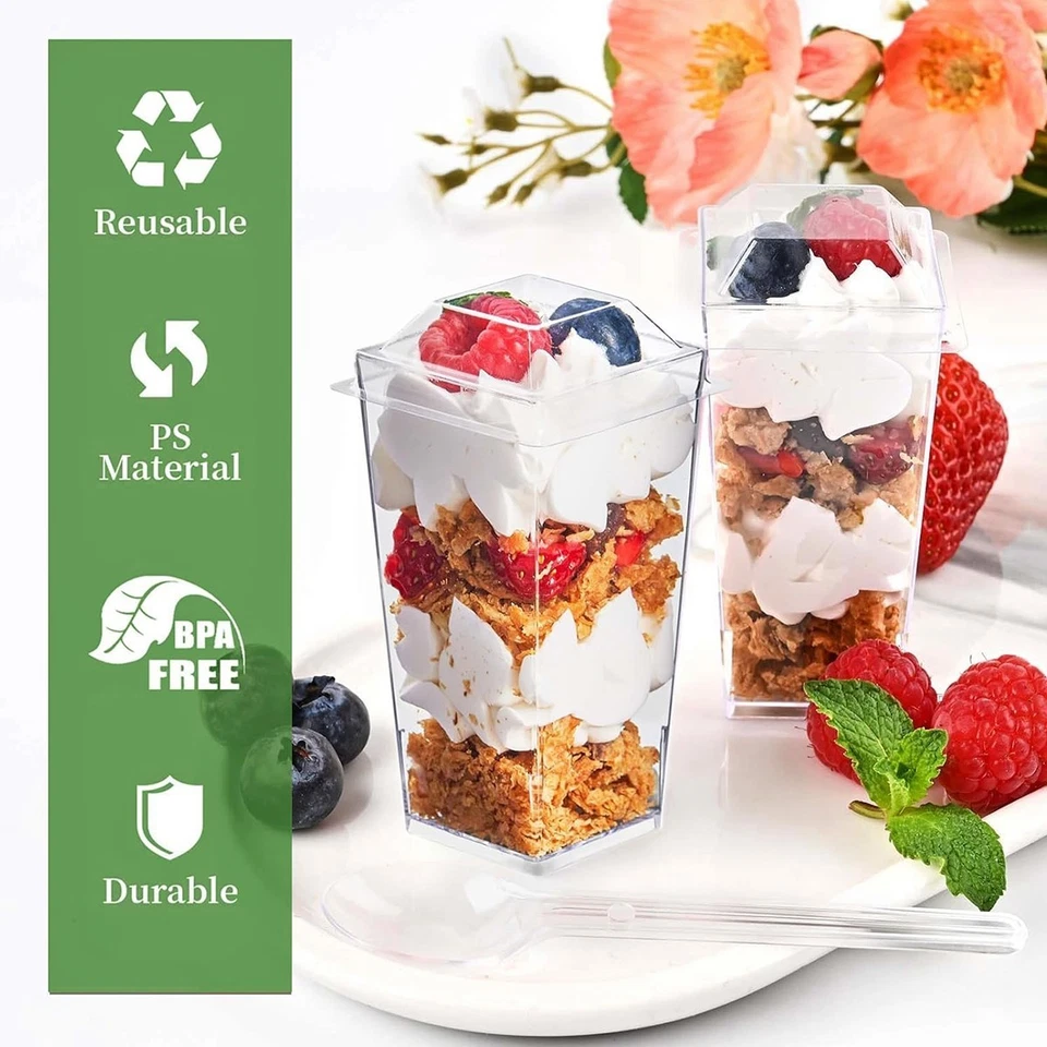 Paquete de 50 tazas de postre de plástico transparente con tapas y cucharas, cuadradas reutilizables Foto 2 de 4