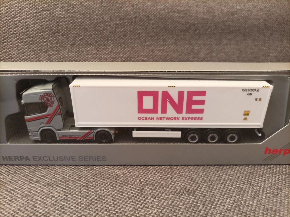 Herpa H0 1:87 in OVP; 941488 Scania CR20 HD Container-Sattelzug "Nancy Graf/ONE"