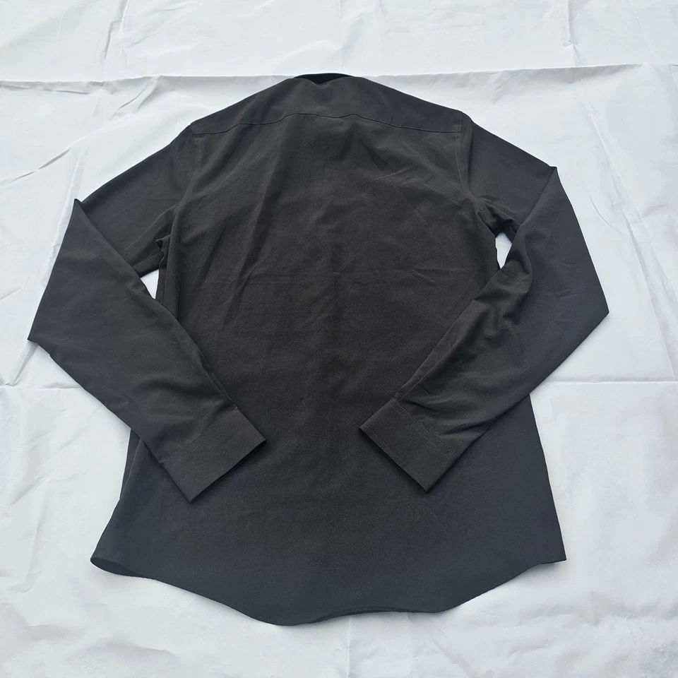 Camisa de vestir negra de manga larga elástica calce ajustado J. Ferrar para hombre S 14-14,5 34-35  Foto 3 de 4