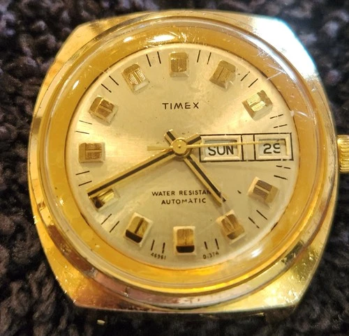 Vintage 1974 Timex Viscount Watch