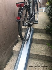Die starke E-Bike Fahrradrampe variabel Rampe Treppenrampe  205 cm - 365 cm L.