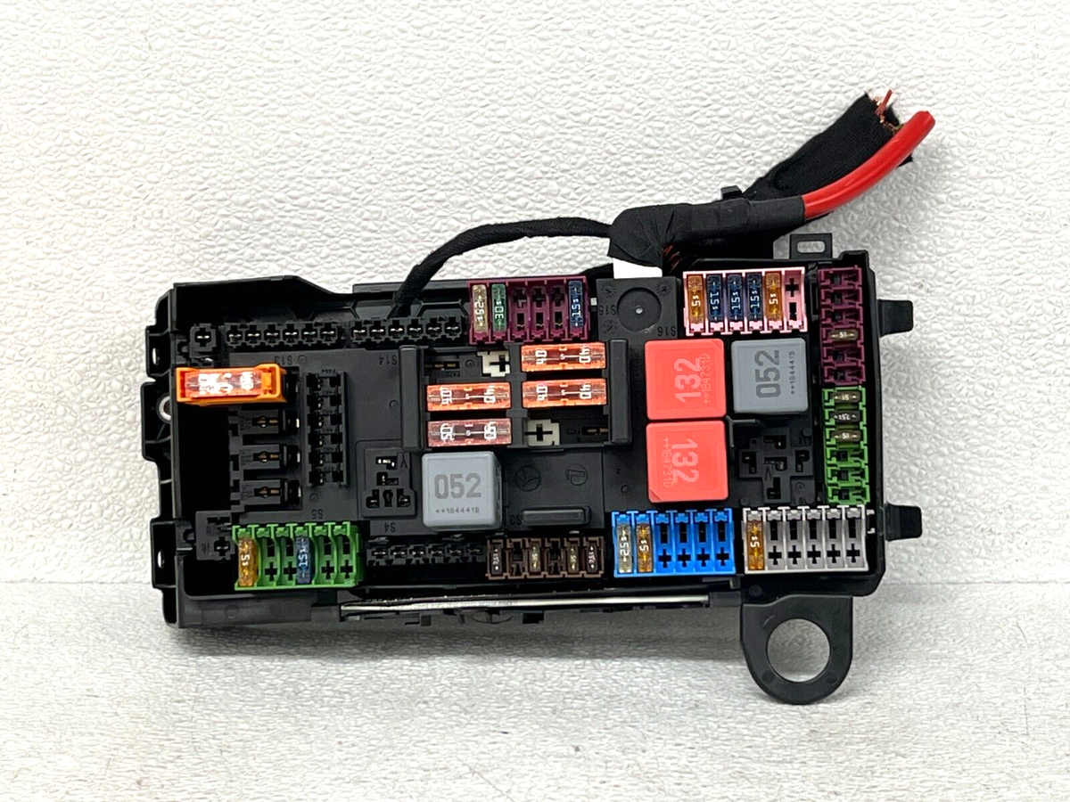 ⭐19-22 MERCEDES AMG GT43 GT53 X290 JUNCTION FUSE RELAY BOX MODULE