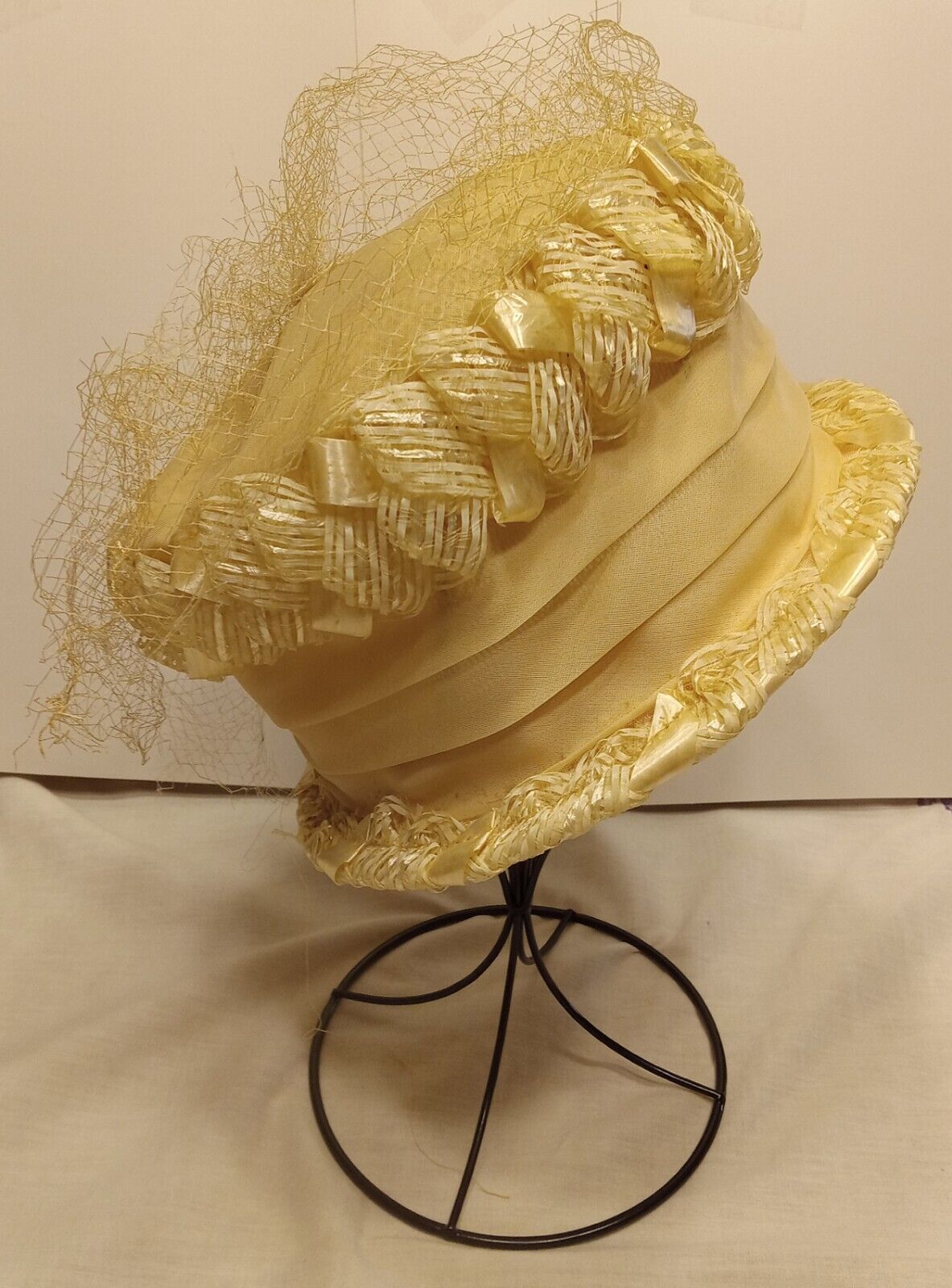 VINTAGE Cream Straw/Raffia Bucket/Cloche Hat with… - image 5