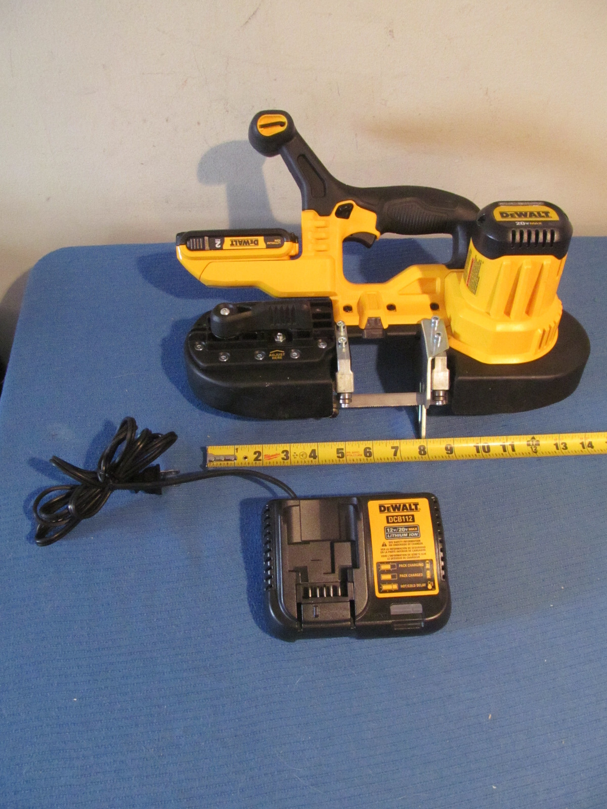 DEWALT DCS371 CORDLESS BAND SAW 20V 21/2" CUT CAPACITY LIT WORK AREA