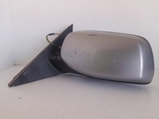 Retroviseur gauche (ou coque) BMW 530
