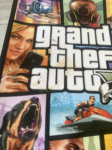 Grand Theft Auto V - Bradygames Guide - Signature Series - GTA Five - Picture 4 of 6