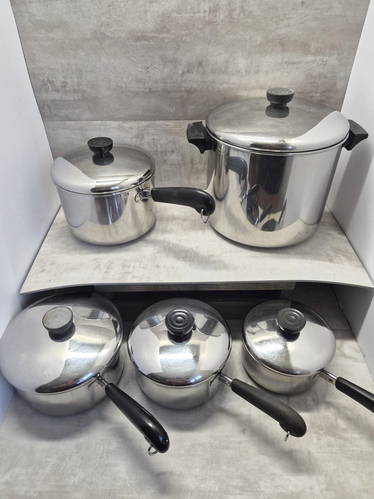 Revere Ware 1801 10-Piece Stainless Steel Cookware Set 1, 1.5, 2, 3qt, 8 Qt Lids