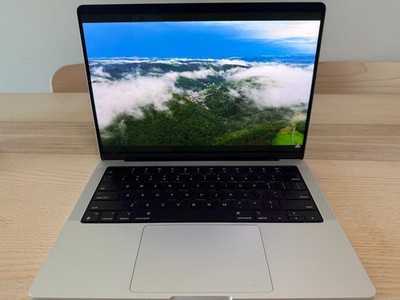 Apple MacBook Pro 14'' (512GB SSD, M1 Pro, 16GB) Laptop - Silver - MKGR3LL/A...