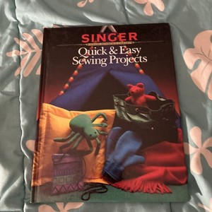 Vtg Singer Sewing Reference Library QUICK & EASY SEWING PROJECTS Hardback USA