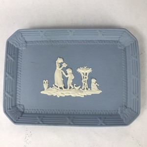 Wedgwood-Jasperware-Small-Tray-6-1-2-X-4-3-4
