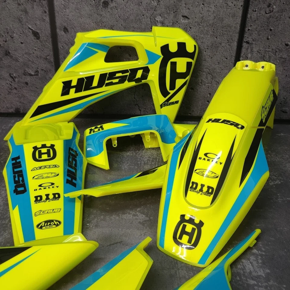 Plásticos + Gráficos Husqvarna TE FE 2020 2021 2022 2023 Amarillo Neón Foto 3 de 4