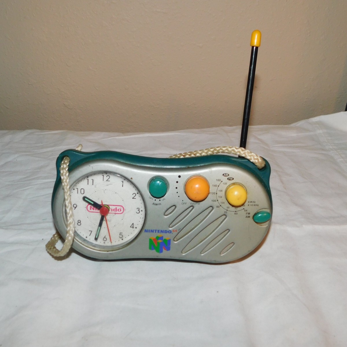 Nintendo 64 Alarm Clock Radio vintage 90s shower radio