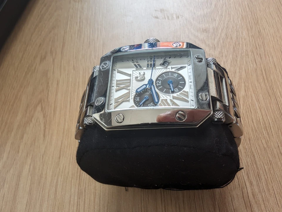 Guess Collection G47005G1 Men's Luxury Stainless Steel Watch – Collector Item - image 2 of 4