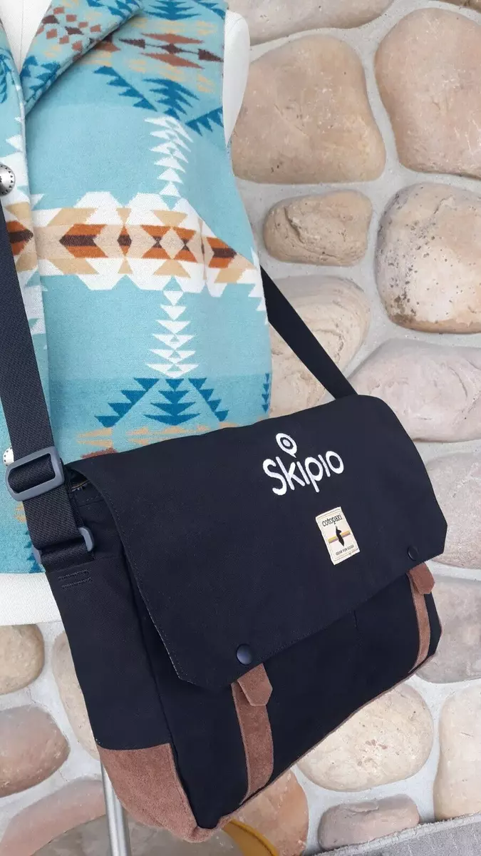 COTOPAXI Blk. Brown Canvas Suede Lightweight Messenger Bag Laptop