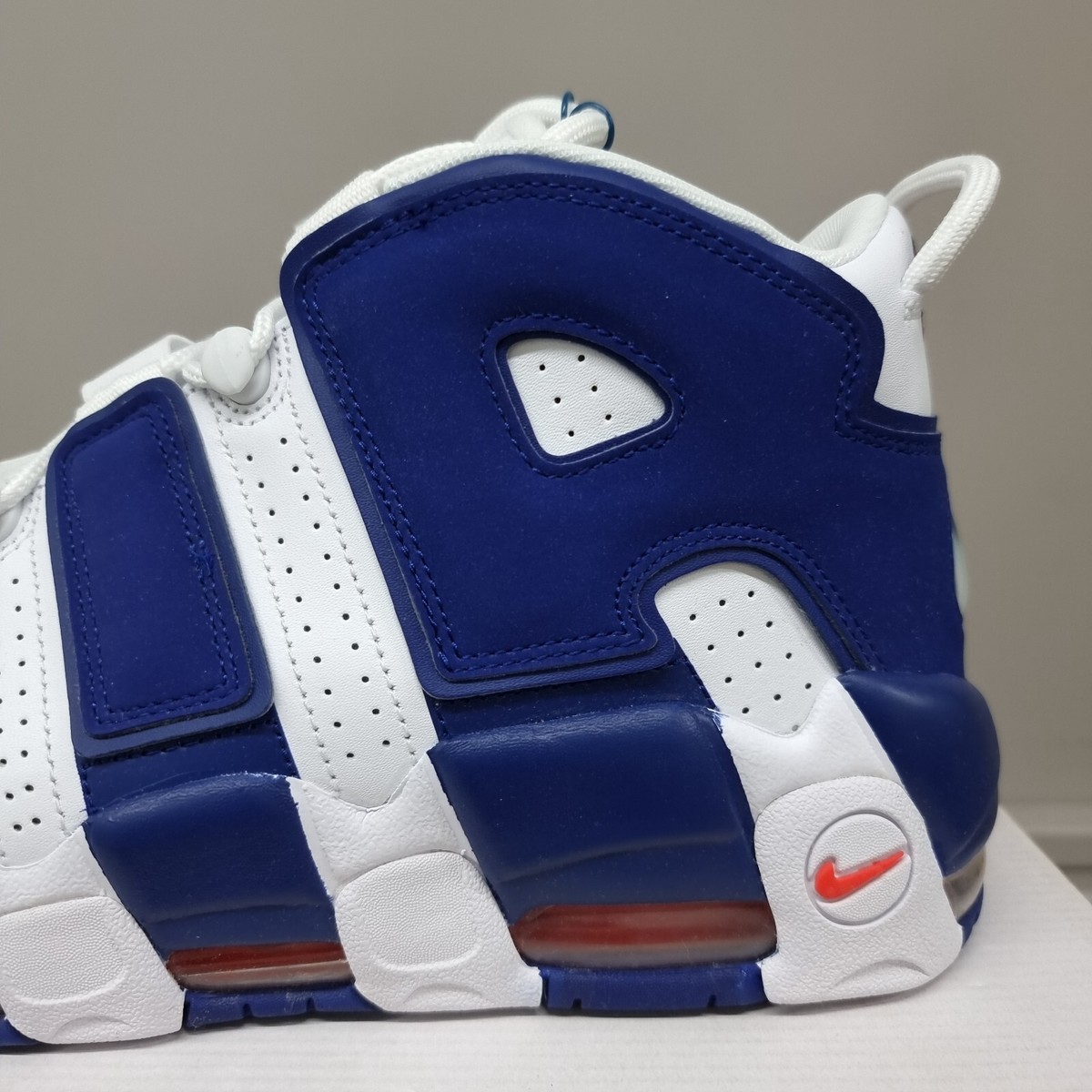 NIKE AIR MORE UP TEMPO 96 NICKS ロイヤルブルー 21〜30㎝有 NIKE AIR MORE UPTEMPO 96
